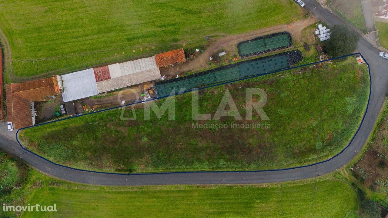 Terreno rústico, com 4357 m2, em Midões - Barcelos