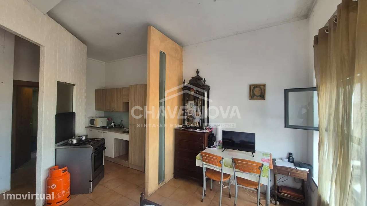 T0 em Santa Marinha (Candal)-7