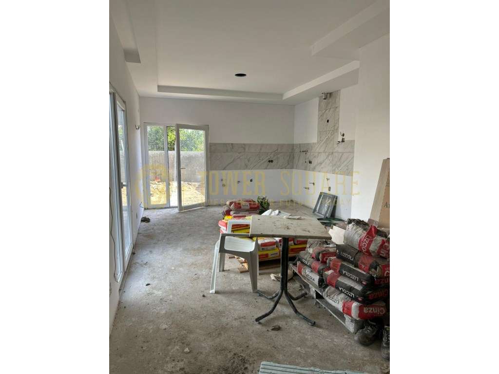 Moradia em fase de acabamento. - Grande imagem: 4/31