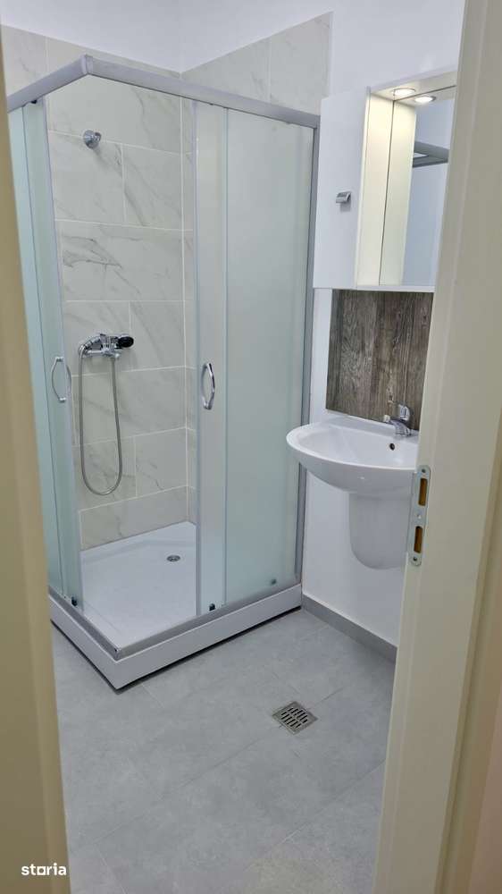 Garsoniera Decomandata Militari Residence Mutare Imediata - Imagine principală: 4/6