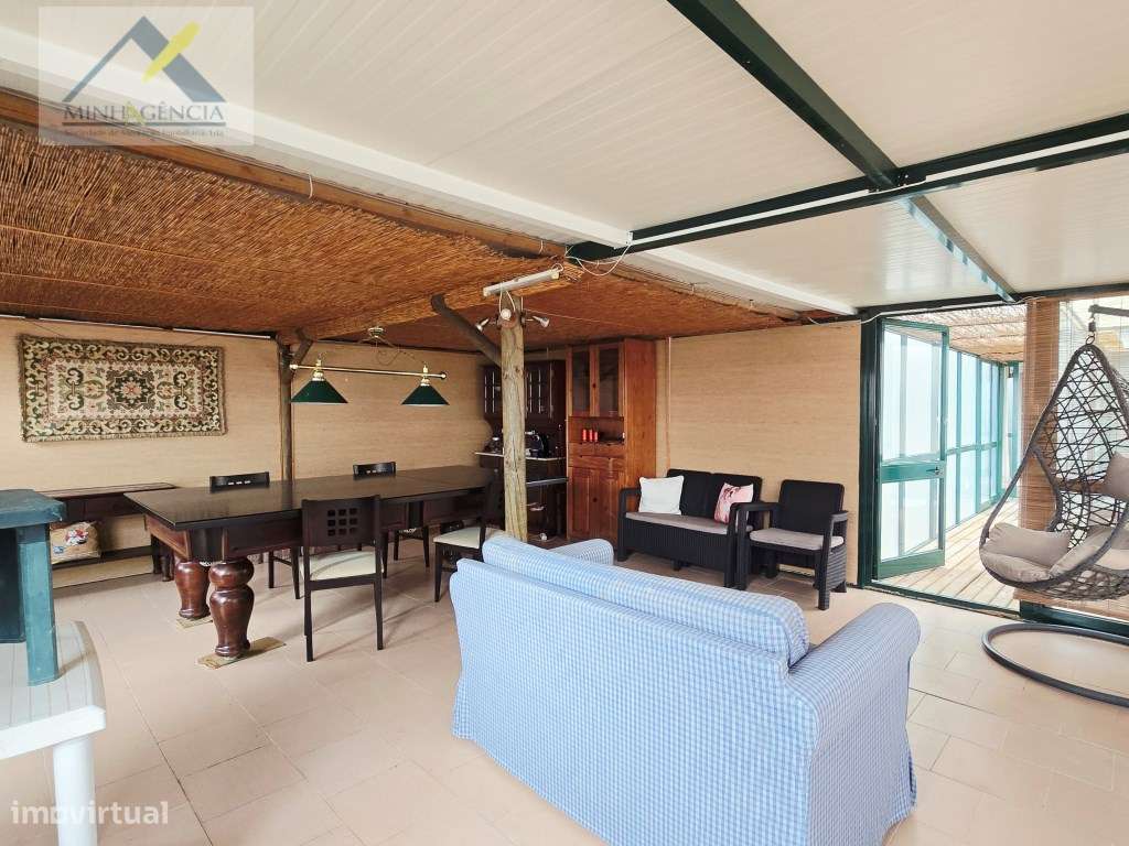 Apartamento T3 com terraço e garagem no Bairro Dias em Setúbal-28