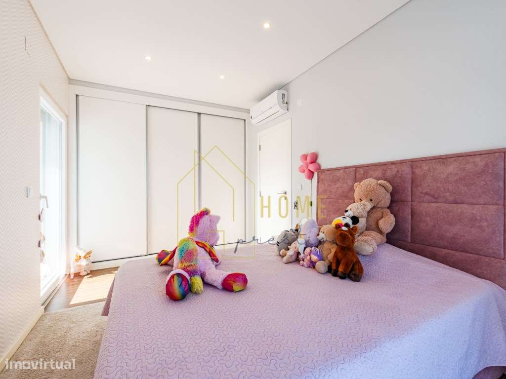 Moradia T4 na Urbanização Jardins de Santiago- Setúbal-34
