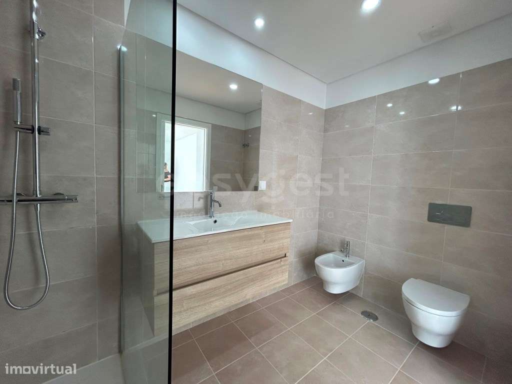 Moradia T3 em construção c/ garagem e piscina na Quinta da Amizade - Grande imagem: 3/40