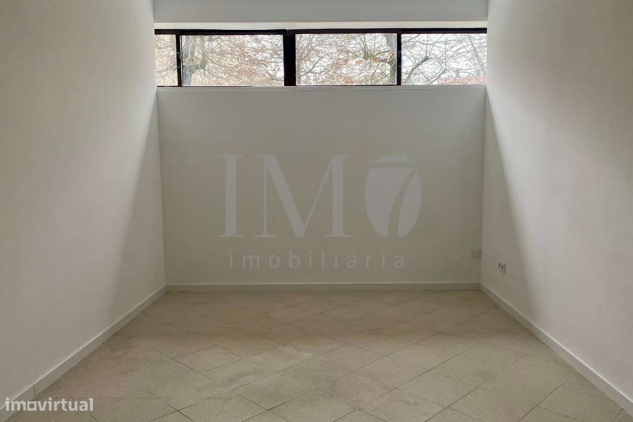 Loja para Venda Arcozelo-Barcelos - Grande imagem: 5/17