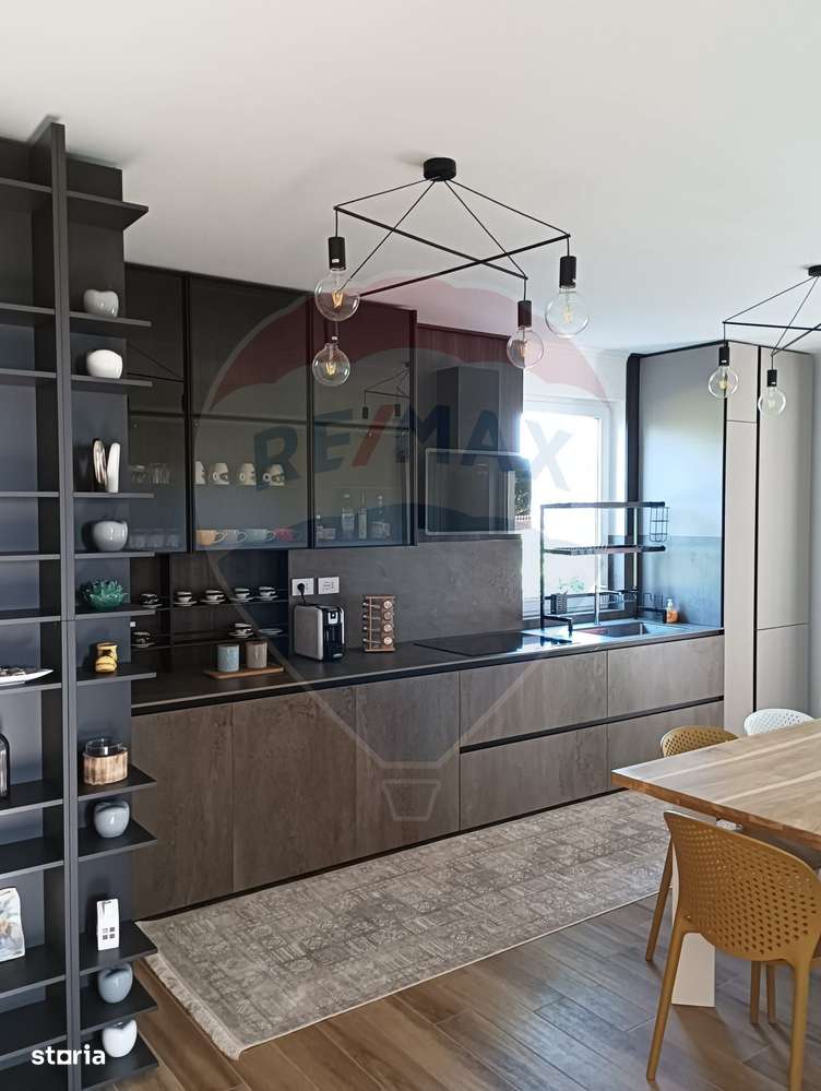 Casă / Vilă de vânzare pe str Mihai Pitei nr22 Radauti-3