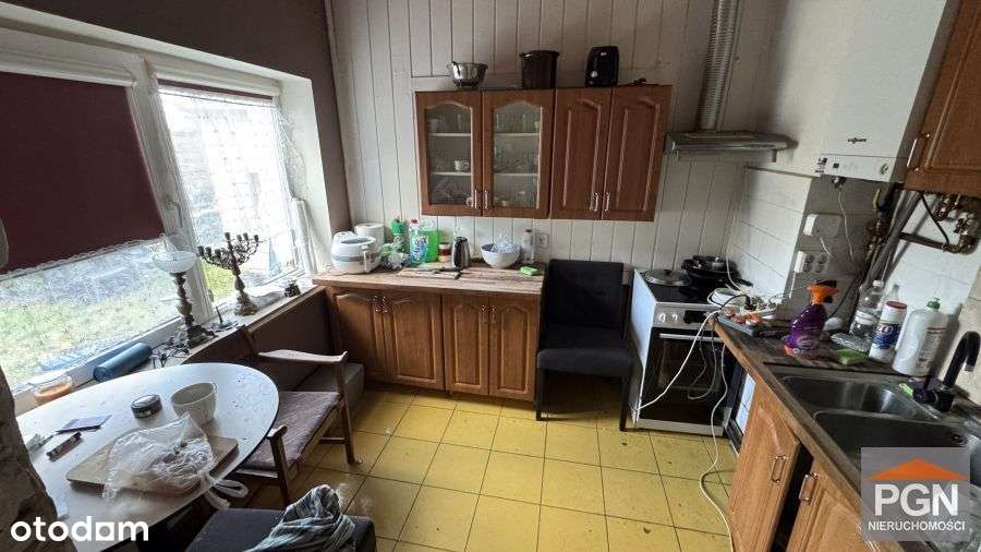 Połowa domu blisko centrum z działką-12