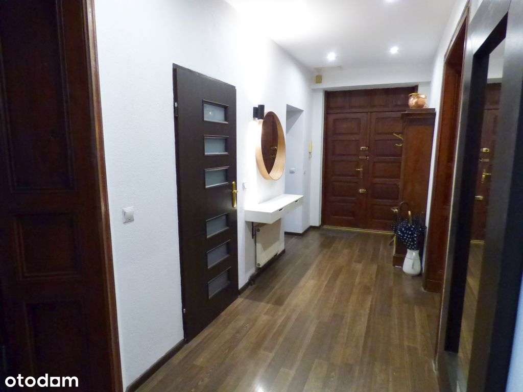 Sprzedam 130m mieszkanie po remoncie w centrum Zabrza, 1 piętro,balkon-8