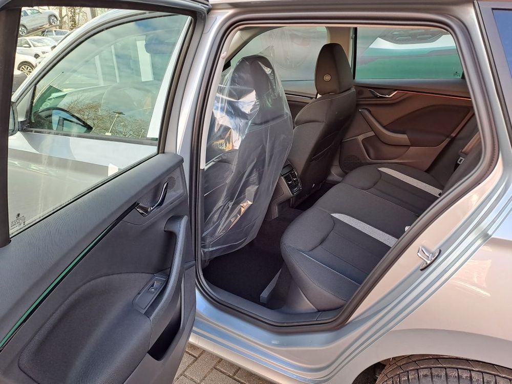 SKODA KAMIQ 1.0 TSI 115KM DRIVE, fabryczny hak, od ręki