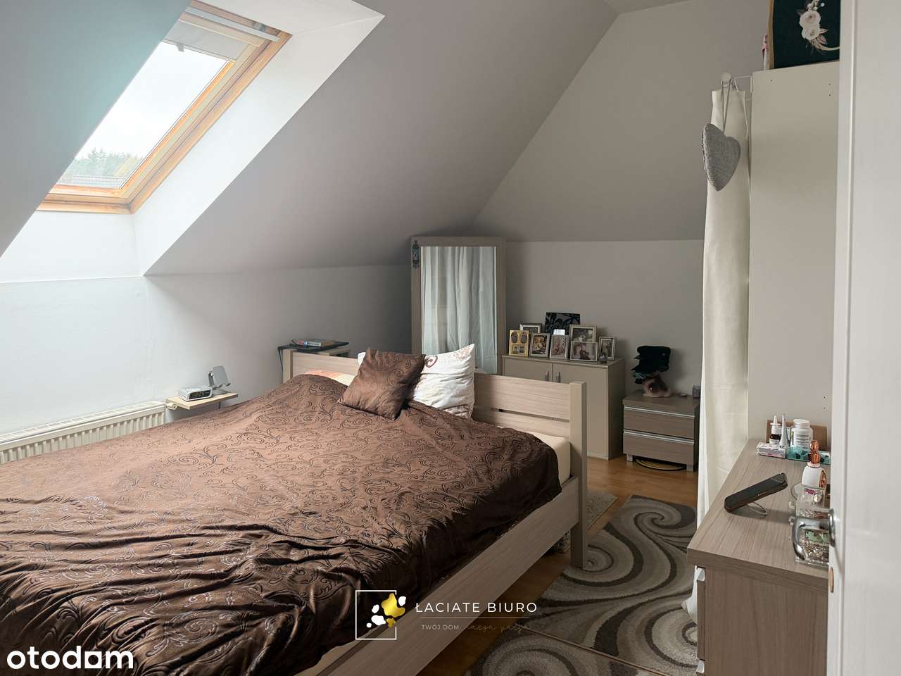 Tani w utrzymaniu dom z warsztatem samochodowym-7