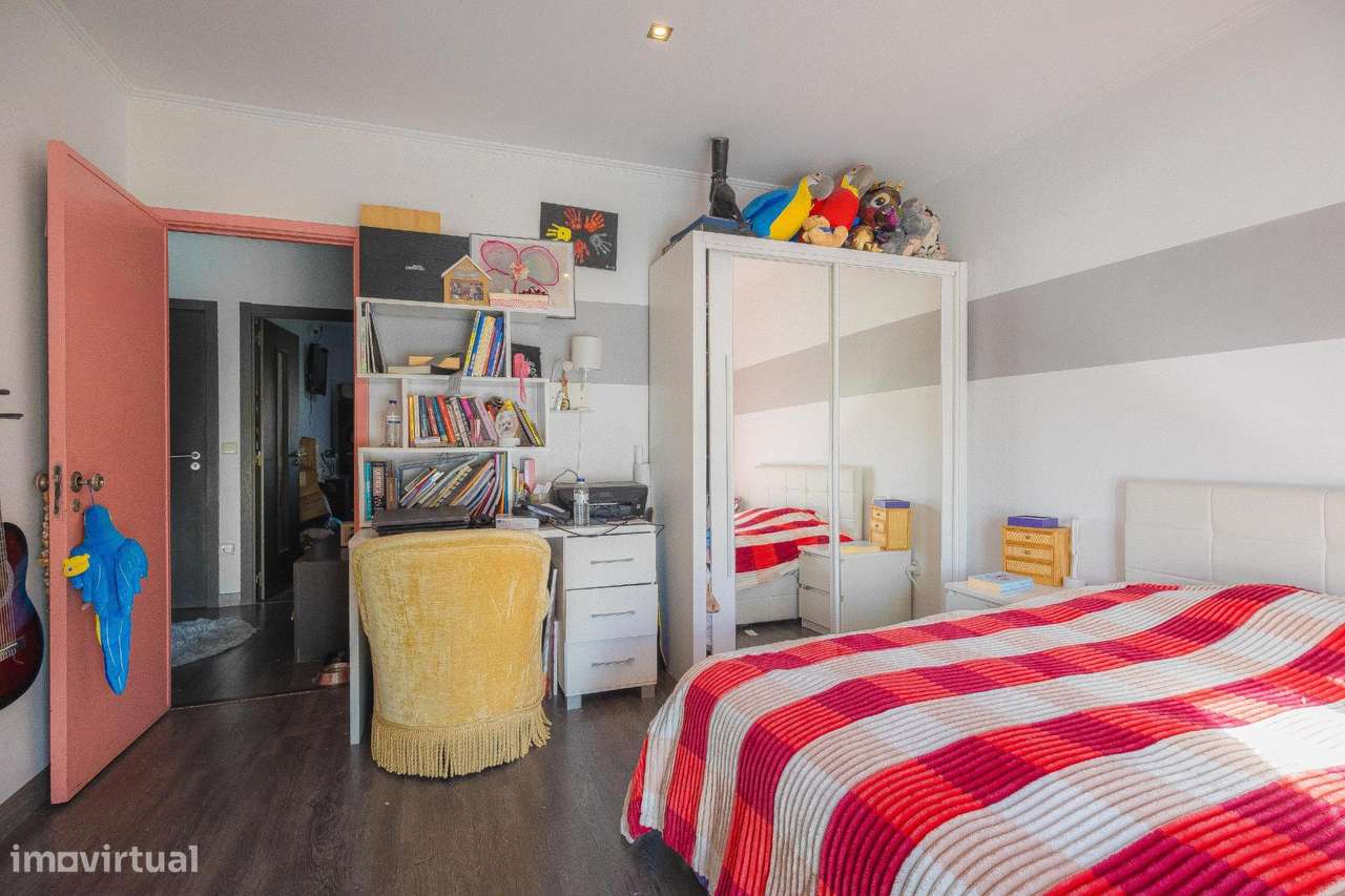 Moradia T2 transformada em T3, totalmente renovada, Vila Nova de Gaia-12