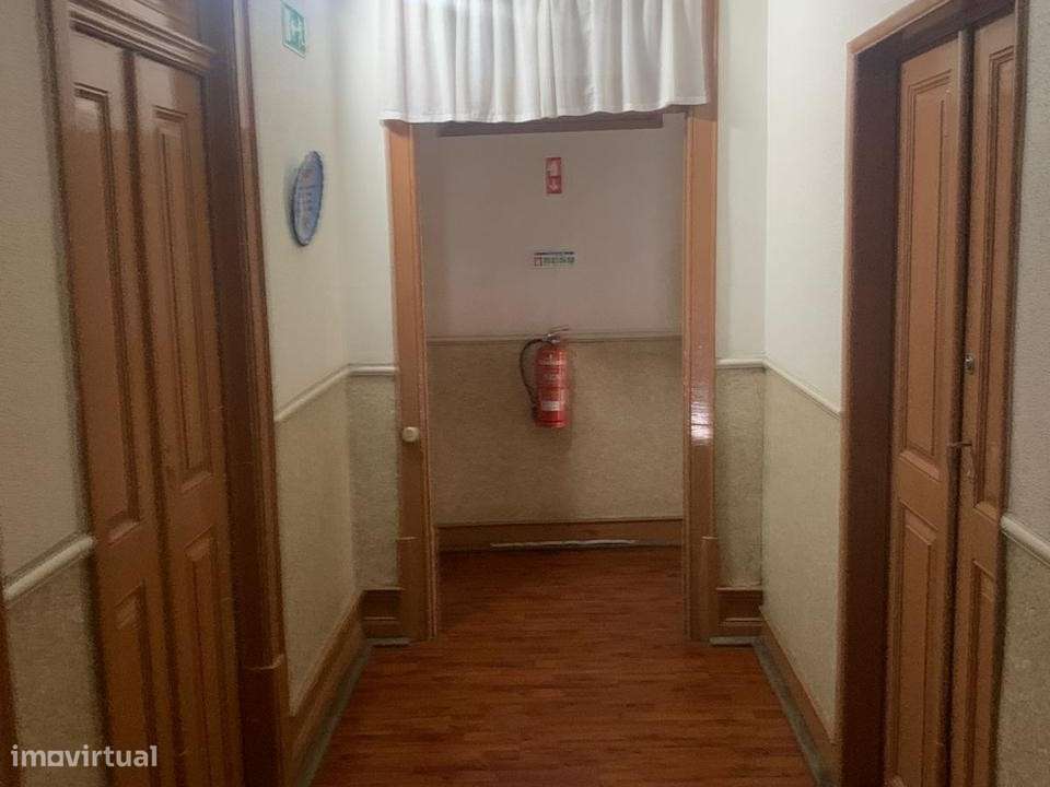 Prédio no centro de Castelo Branco | Hotel, Lar ou Apartamentos - Grande imagem: 3/23