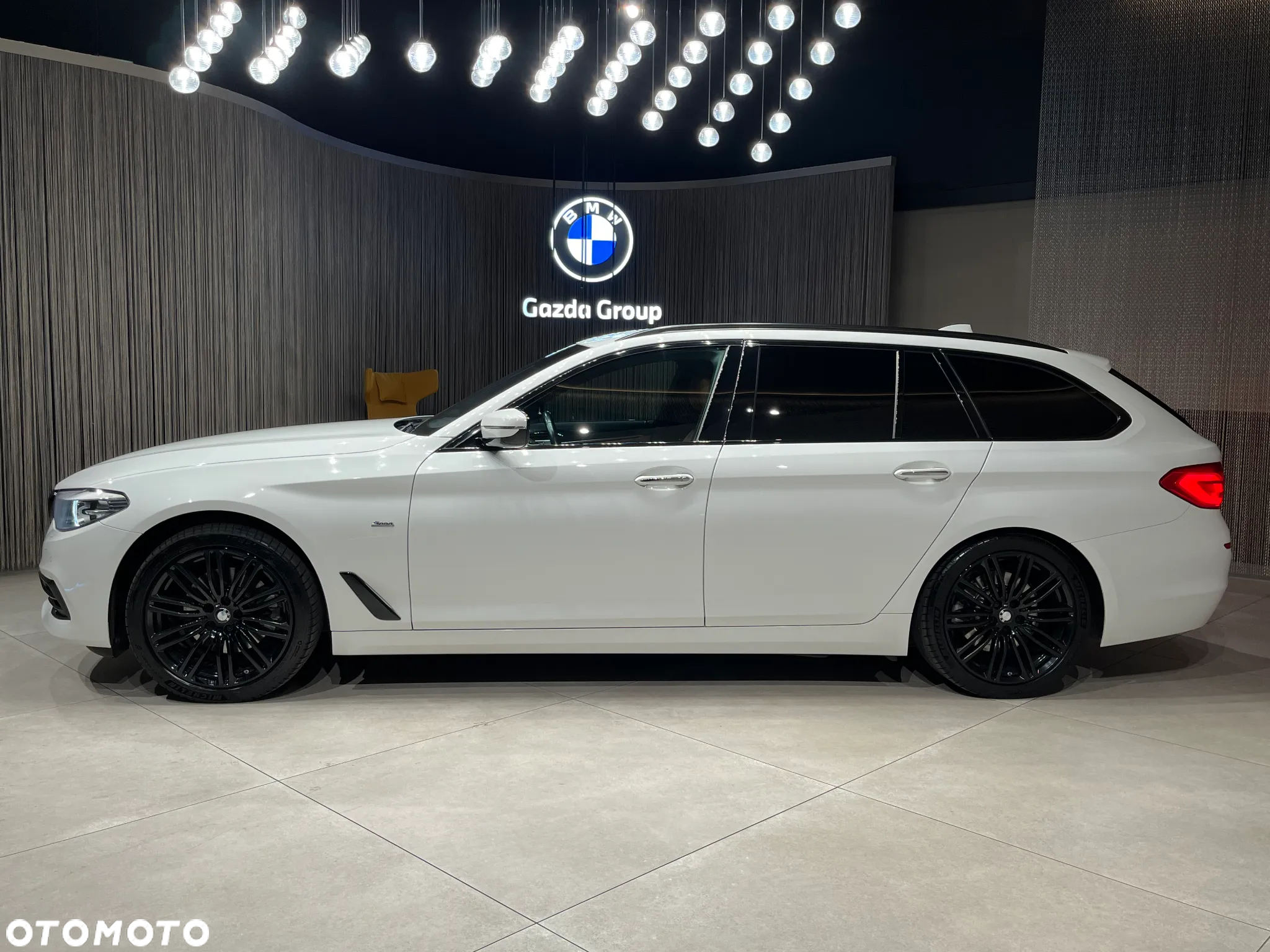 BMW Seria 5 520d xDrive Sport Line sport - 3