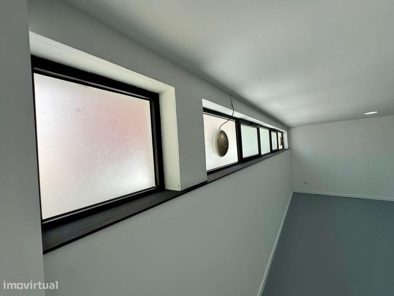 Garagem com excelentes áreas-7