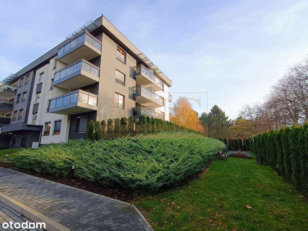 Apartamentowiec przy Promenadzie Niemena | 1. piętro | Duży balkon - Pełny obrazek: 1/14