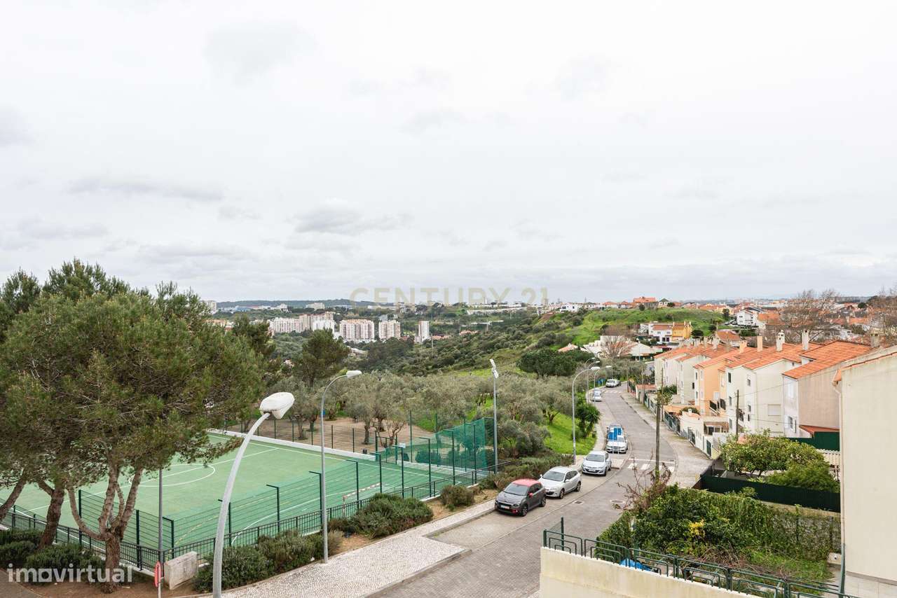 T2 em Queijas com vista deslumbrante! - Grande imagem: 4/23