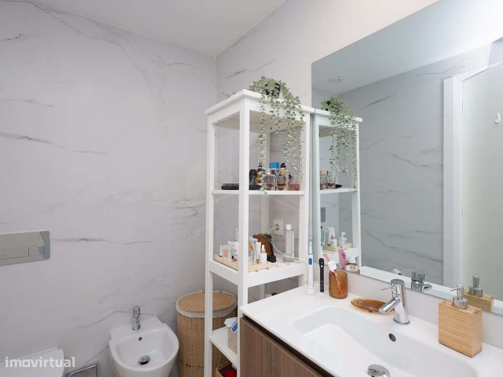 Apartamento T2 com Terraço - Último Piso - Parque da Lavandeira-23
