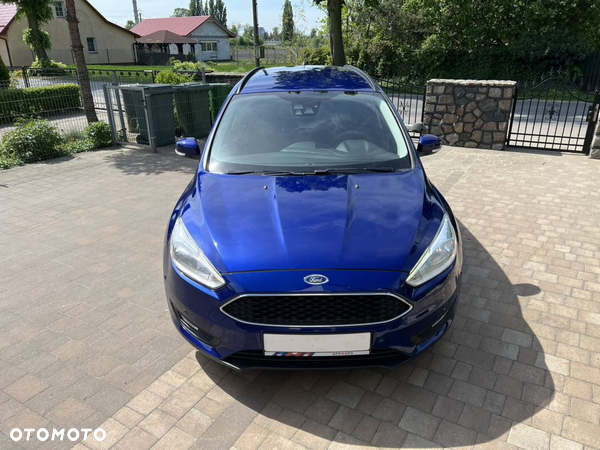 Ford Focus 1.5 TDCi SYNC Edition PowerShift - 5