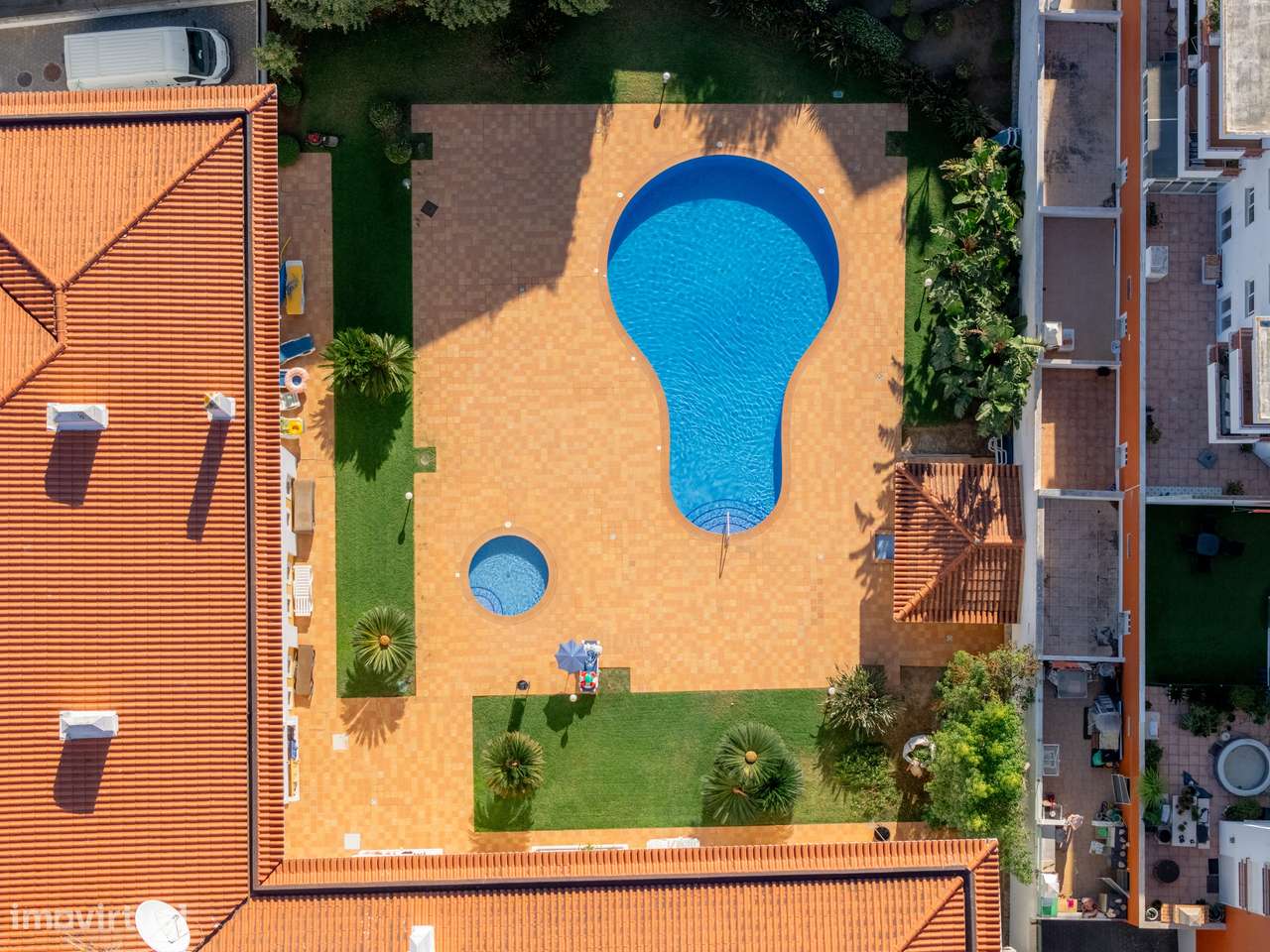 Apartamento de 2 Quartos em Lagos — Conforto, Localização e Potencial-26