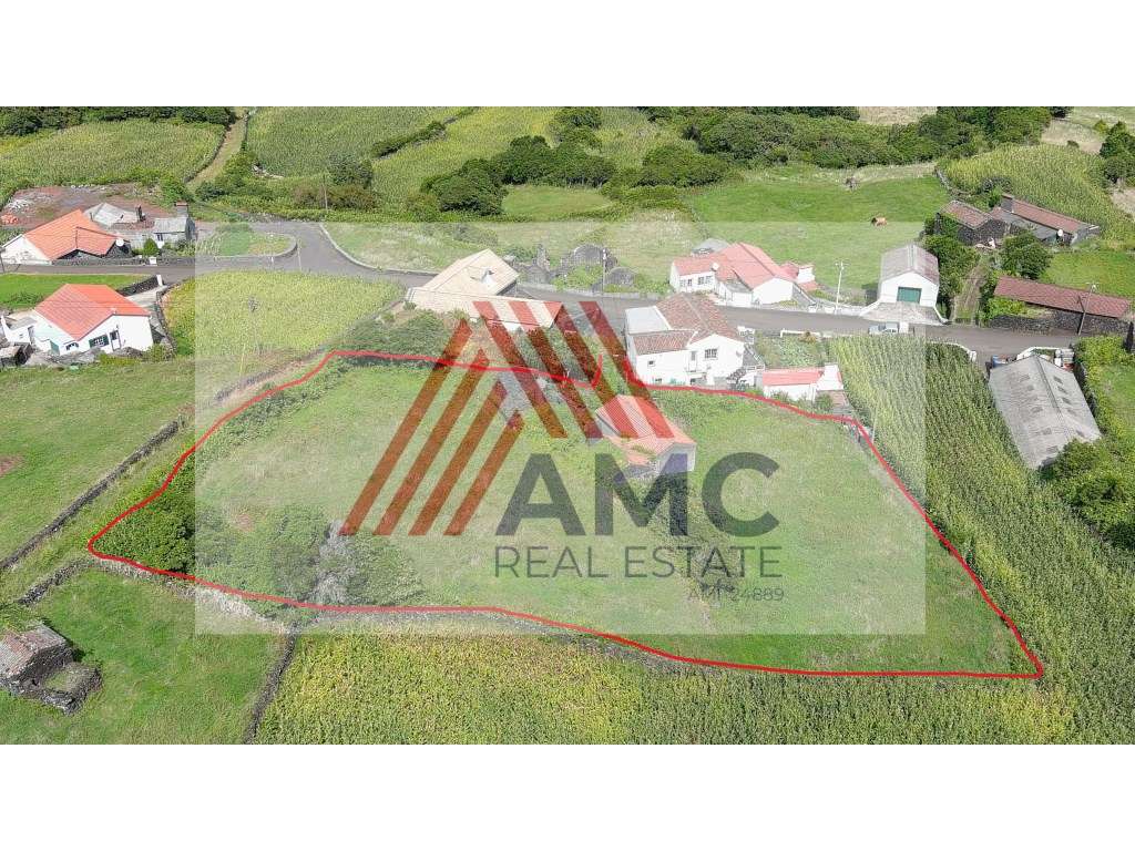 VENDE-SE MORADIA, ATAFONA E TERRENO NA TERRA ALTA, LAJES DO PICO-9