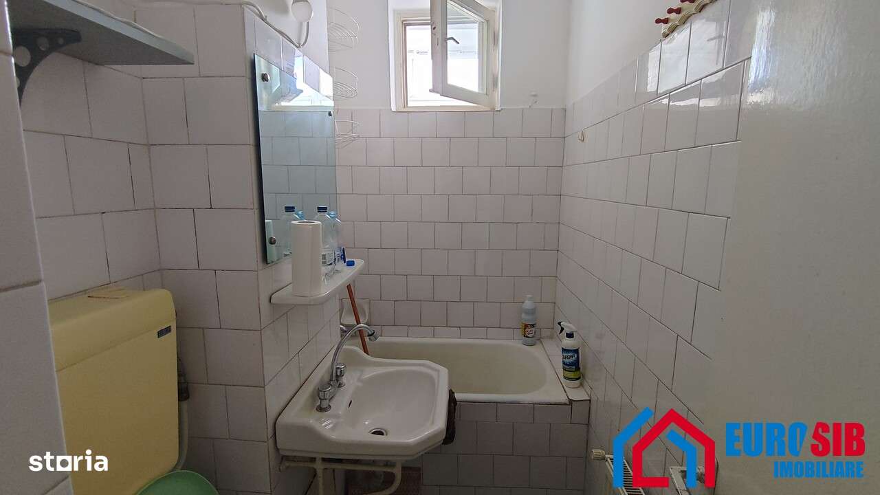 Apartament 2 camere si balcon Sibiu zona Cedonia-5