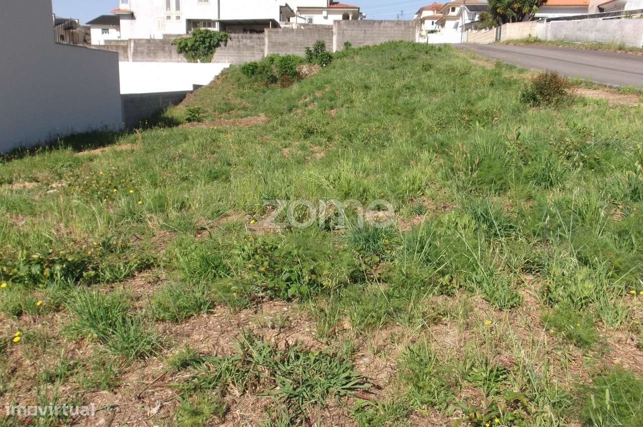 Terreno urbano no centro de Gião (Santa Maria da Feira)-3
