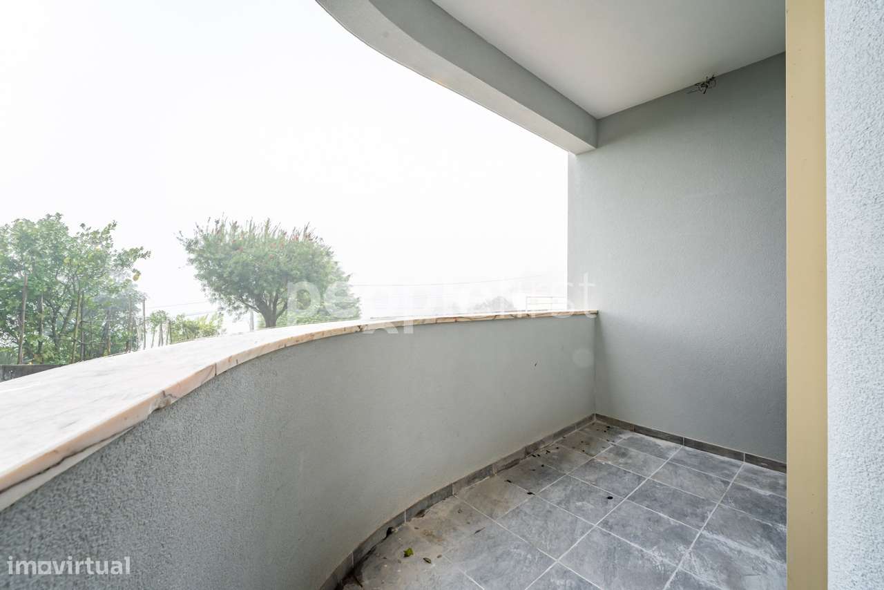 Apartamento T3 Remodelado com Terraço de 85m² – Rua de Murjães, Gon...-5