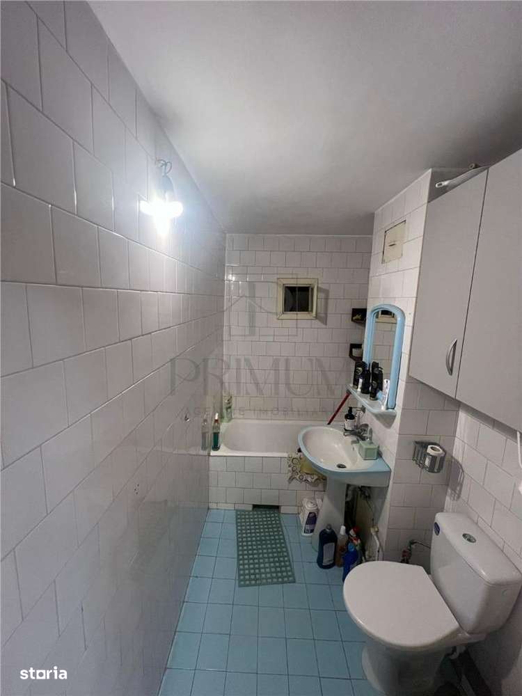 Apartament Spatios - Decomandat - Etaj Intermediar - Centrala Proprie - Imagine principală: 4/10