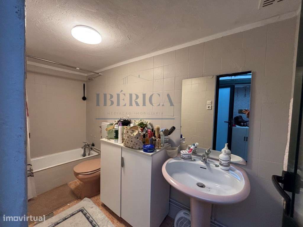 Moradia térrea Valbom individual Renovada-29