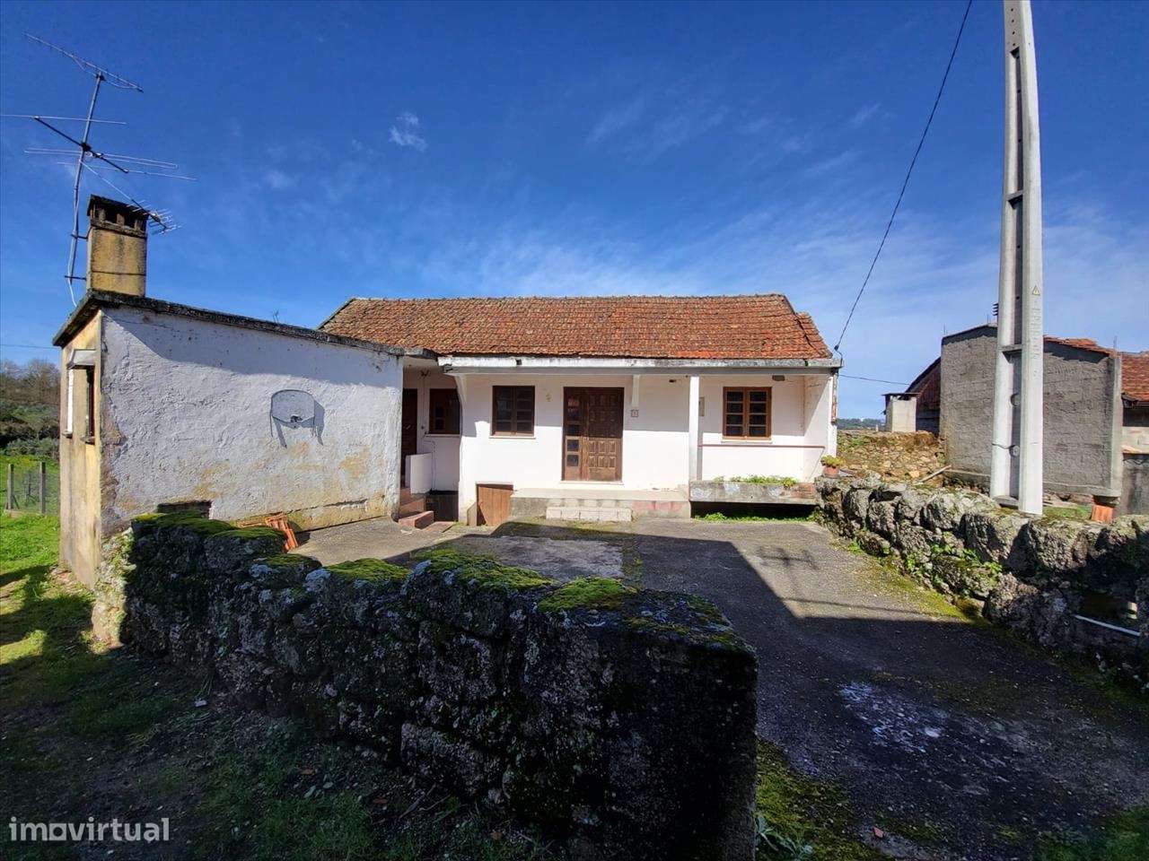 Moradia T2, Viseu, Santa Comba Dão, Pinheiro de Ázere - Grande imagem: 3/25