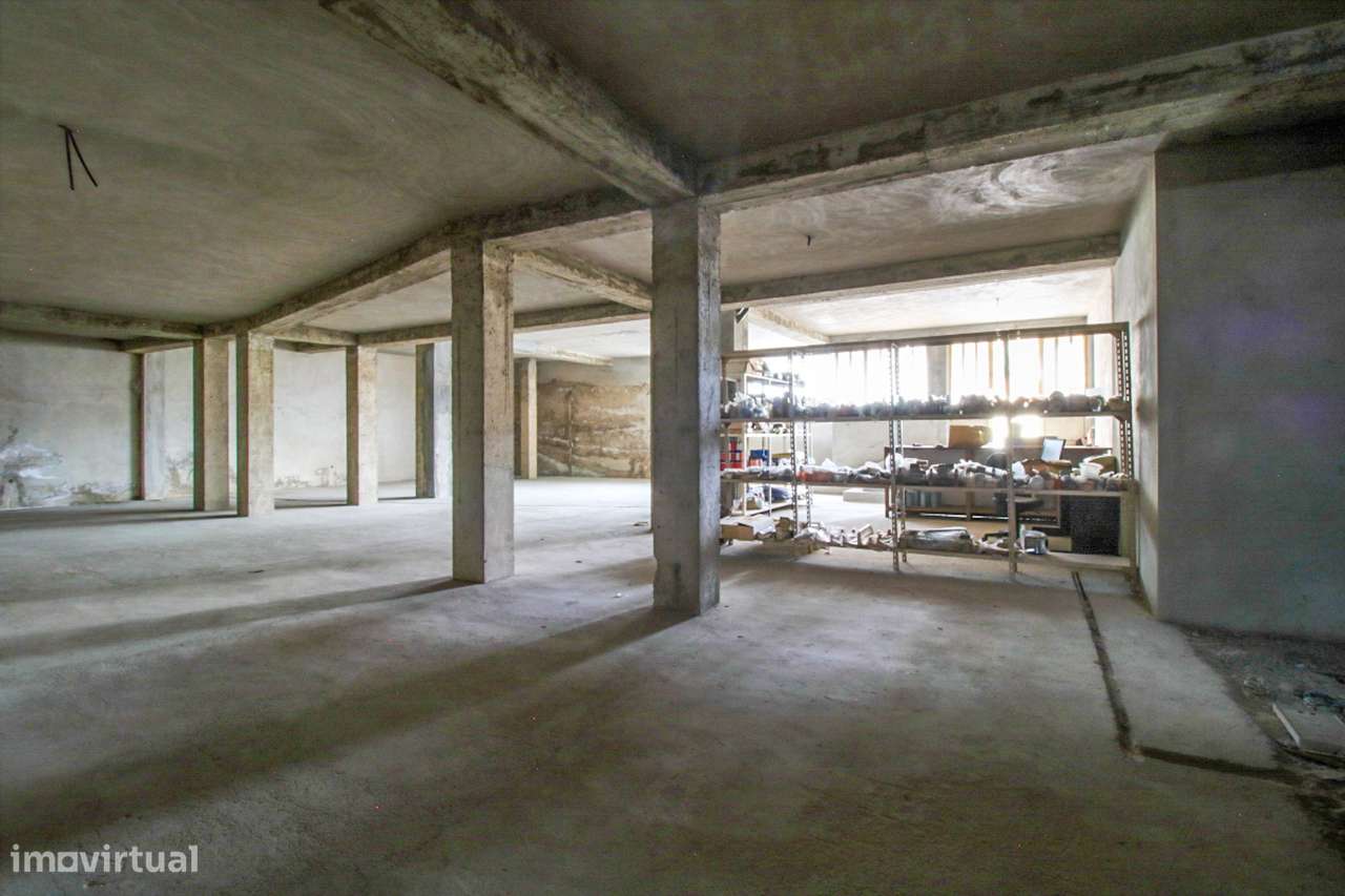 Armazém em Oliveira, Santo Tirso.-7