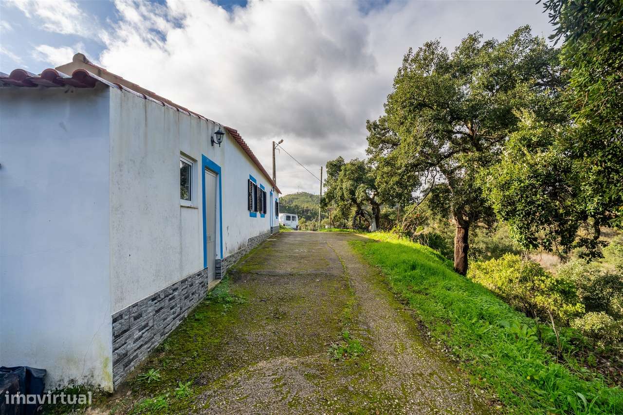 Moradia T2 remodelada em Monchique - Grande imagem: 4/35