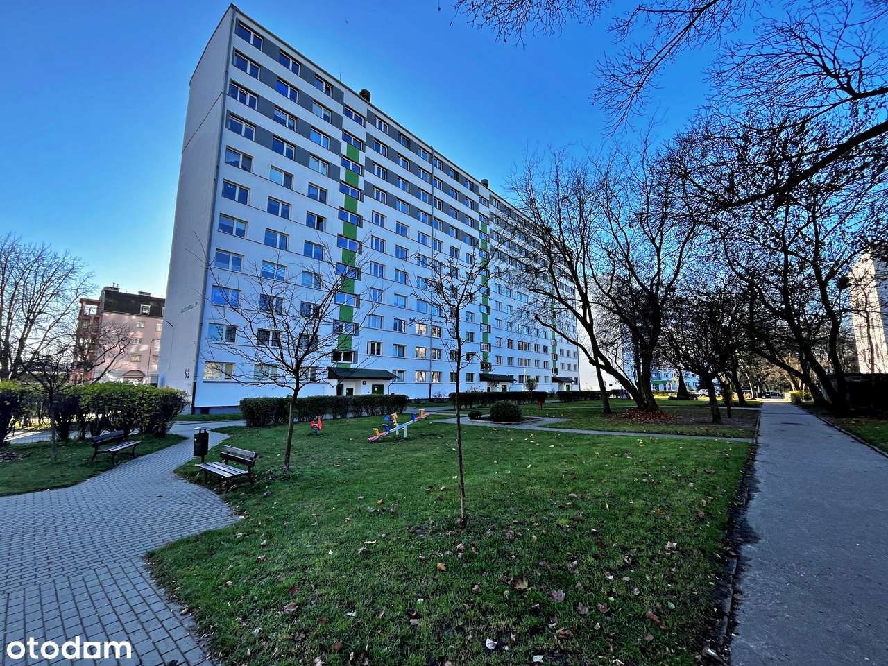 2 pokojowe mieszkanie z balkonem na parterze z parkingiem za szlabanem-11