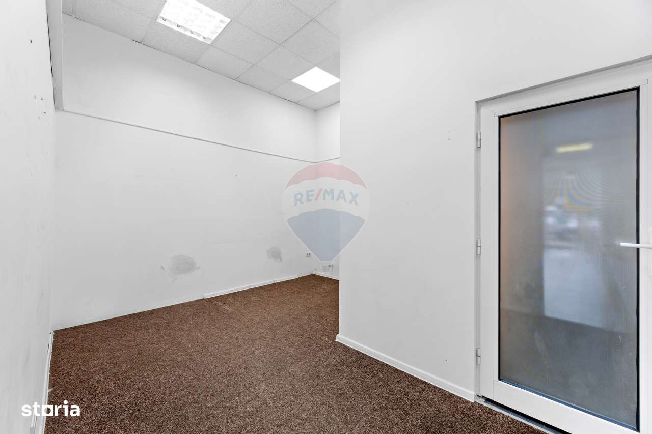 Spațiu comercial de 57mp de vânzare în Piața Avram Iancu Arad - Imagine principală: 4/8