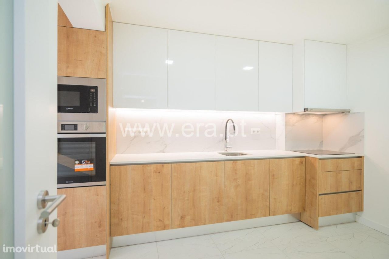 Apartamento T3 totalmente remodelado- Odivelas