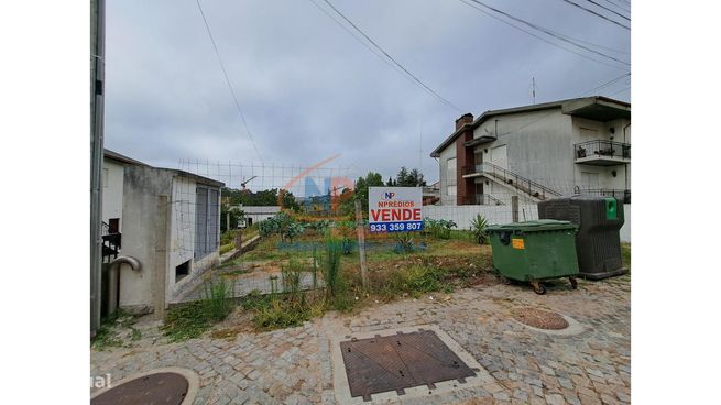 Lote de terreno com 600 m2-1