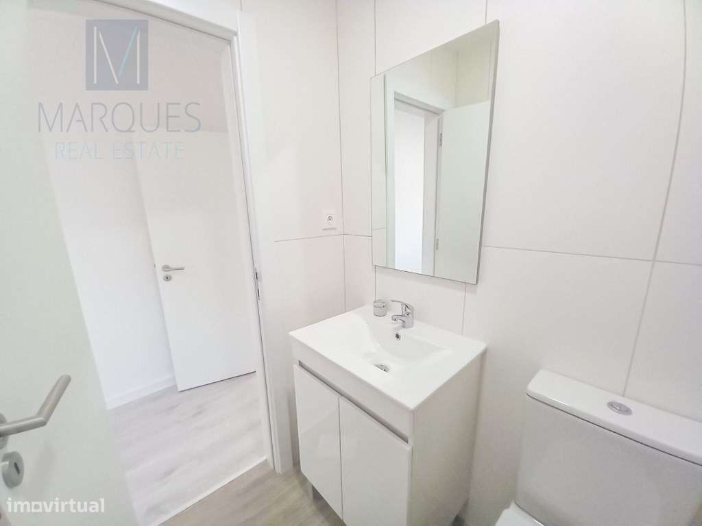 Apartamento T3 Duplex com garagem na Costa de Caparica-11