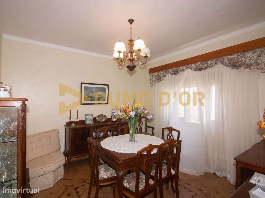 2 Moradias T3 para Recuperar em Penafirme da Ventosa, Alenquer-17