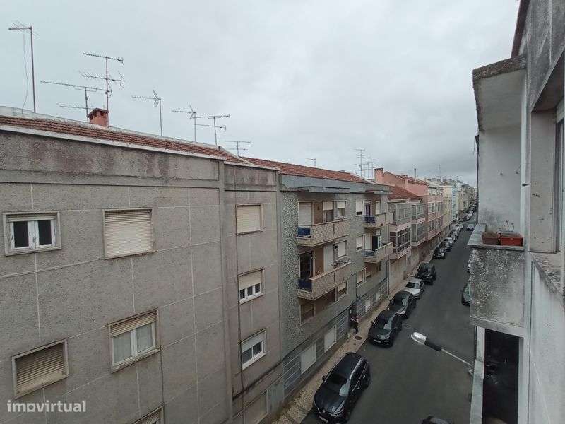 Apartamento T2 em Queluz - Grande imagem: 4/12