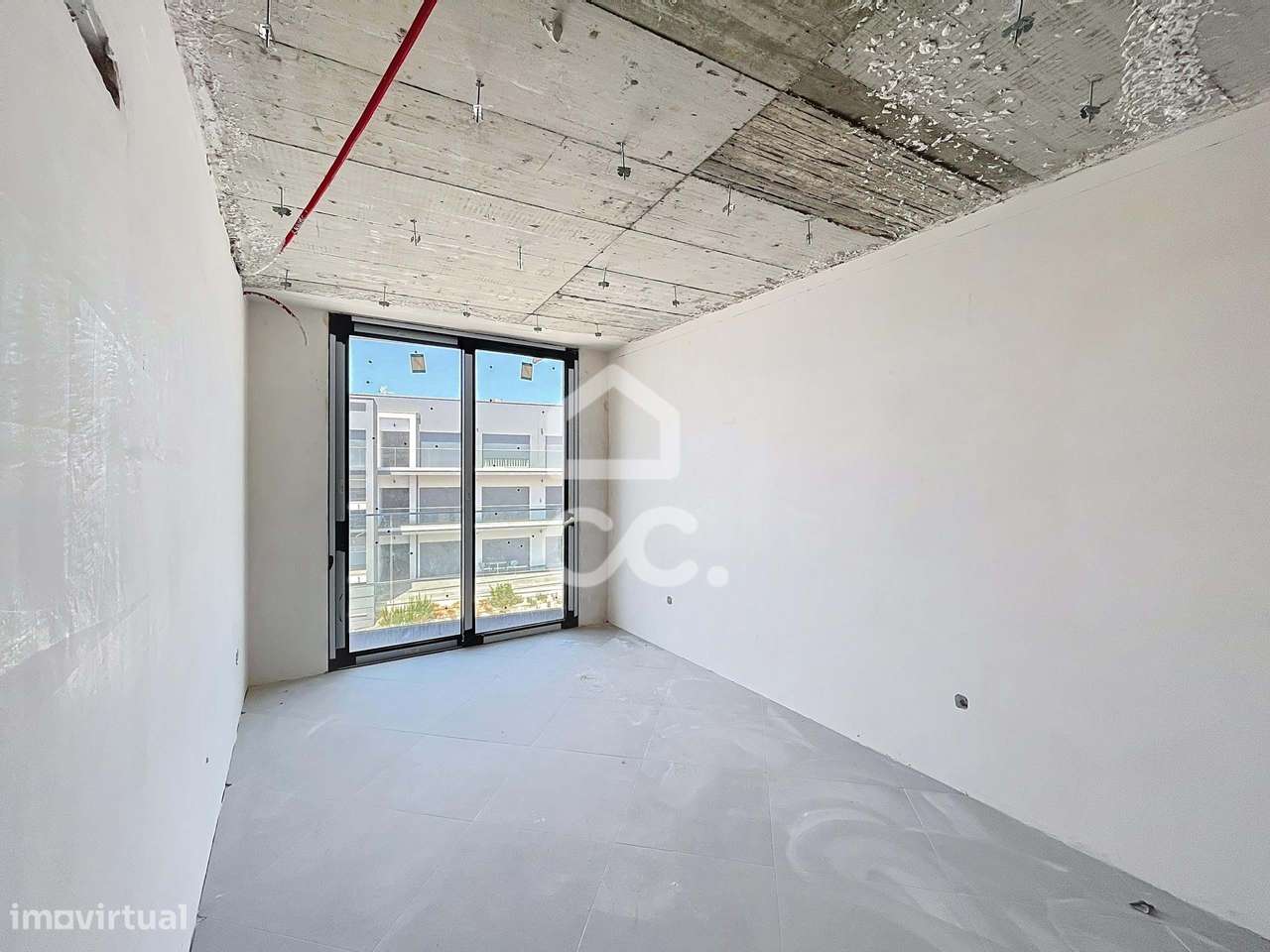 Apartamento T2 ao nível do 2º andar,  Nazaré - Grande imagem: 4/28