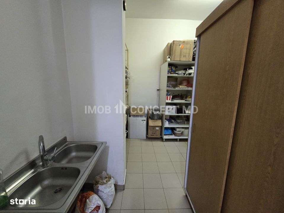 VANZARE SPATIU COMERCIAL -Parter, in zona 9 Mai-9