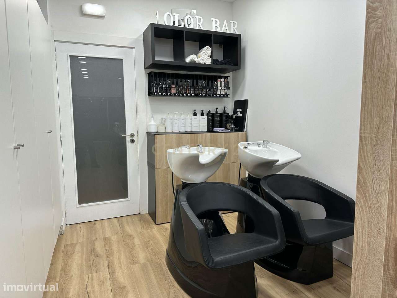 Trespasse de Salão de Cabeleireiro e Estética – Localização Premium no-9