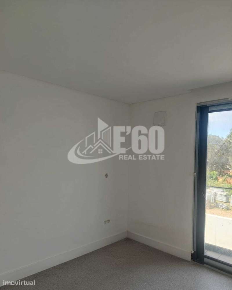T2 COM TERRAÇO SÃO FÉLIX DA MARINHA-22