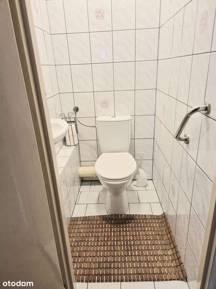 Blisko terenów zielonych z trzema balkonami-11