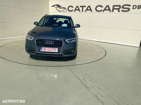 Audi Q3 2.0 TDI quattro S tronic - 3