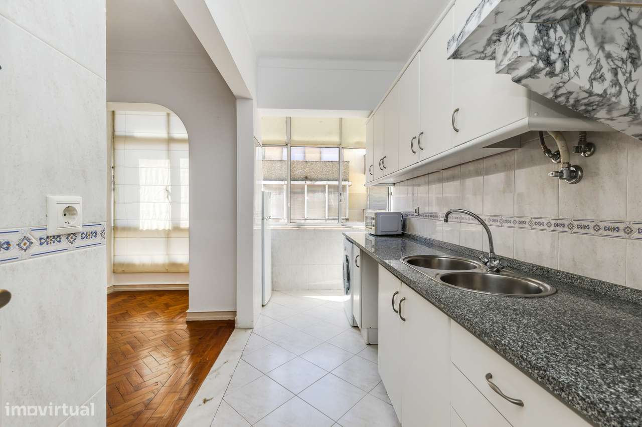 Descubra o Refúgio Ideal: Apartamento Único em Zona Tranquila e Privil - Grande imagem: 2/17