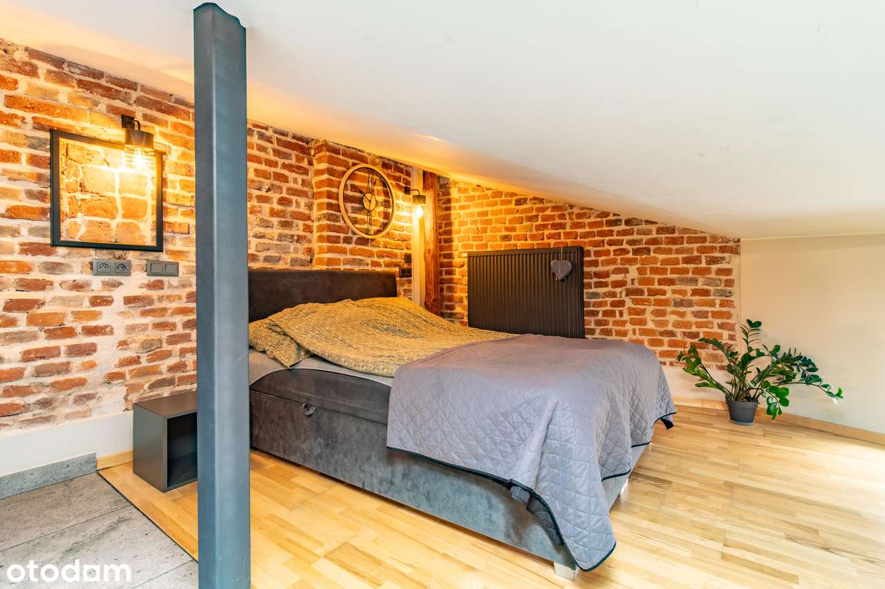 Klimatyczna kawalerka na poddaszu - Pełny obrazek: 5/12