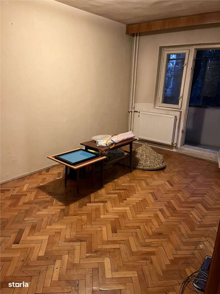 Decomandat 2 camere etaj 1 zona Aradului-9