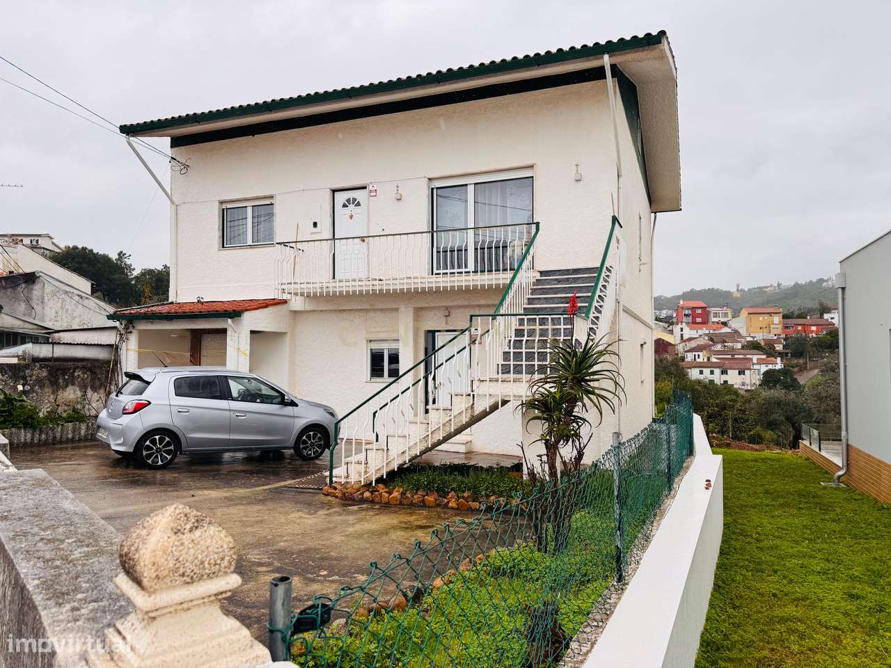 Moradia Independente de 2 Andares – Excelente Exposição Solar (Sul) - Grande imagem: 3/6