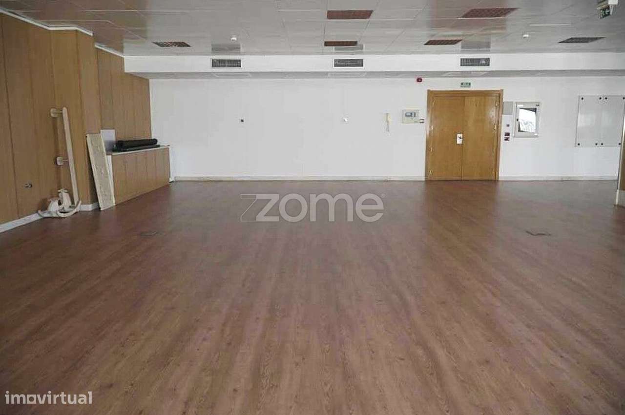 Escritório 143m² em open space no Edifício Tejo, Alfragide - Grande imagem: 5/33