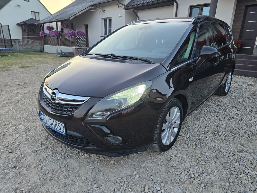 Opel Zafira C (2011-2019) Tourer 1.6 ECOTEC DIT ecoFLEX Start/Stop Edition 2013